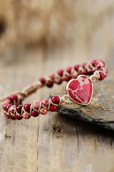 Handgefertigtes Armband mit Naturstein in Herzform