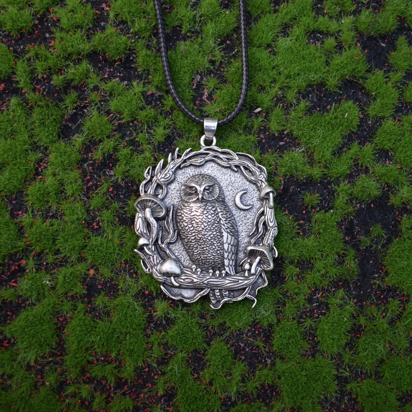 Fashion Creative Owl with Moon and Mushroom Necklace Personality Men And Women  Jewelry Party Gift