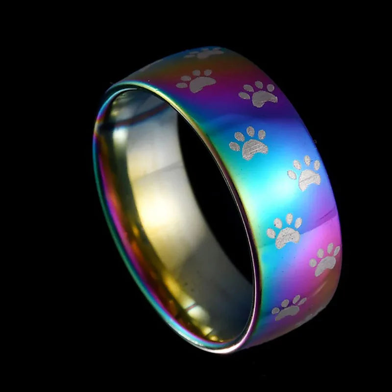Handgefertigter Regenbogen-Edelstahlring mit Pfotenabdruck