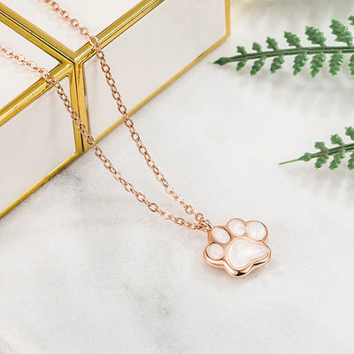 Halskette mit Pfotenanhänger – Symbolischer Tierschmuck für Damen