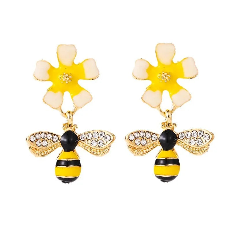 1 Pair Cute Bee Dangle Earring for Women Fashion Creative Design Yellow Flower Drop Earrings Rhinestones Beautiful Jewelry Gifts