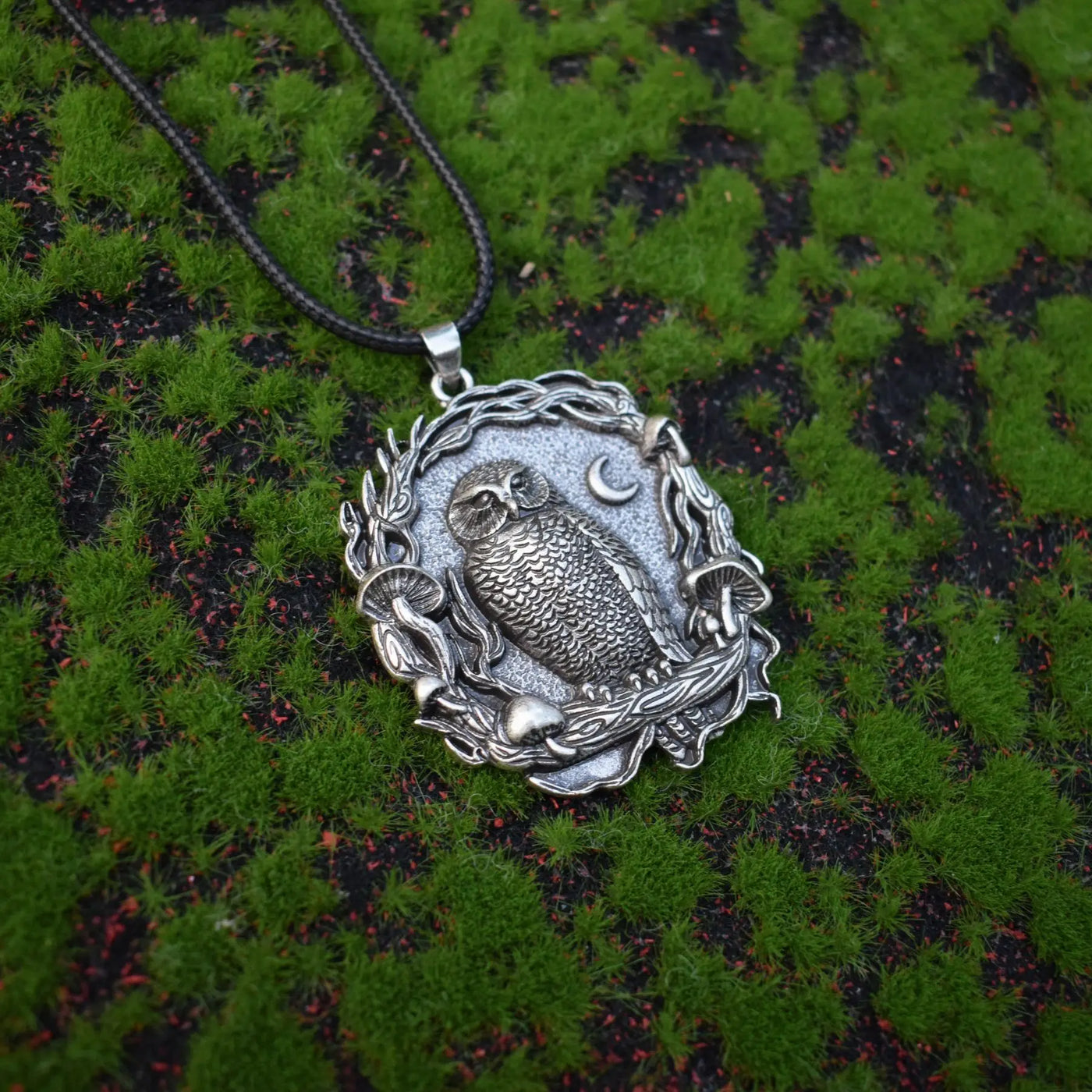 Fashion Creative Owl with Moon and Mushroom Necklace Personality Men And Women  Jewelry Party Gift