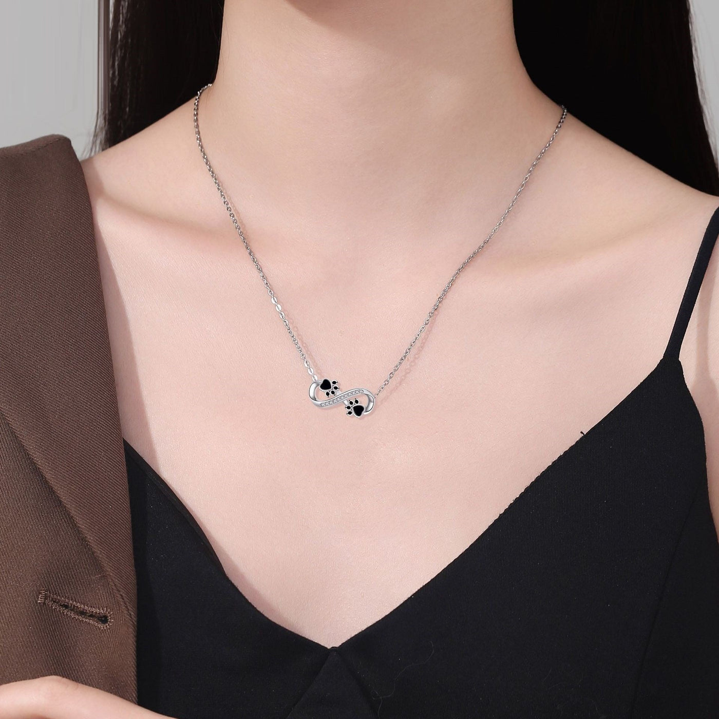 Unendliche Liebe Pfoten-Kette mit Zirconia